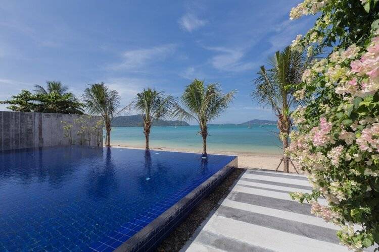 X10 Suites Hotel