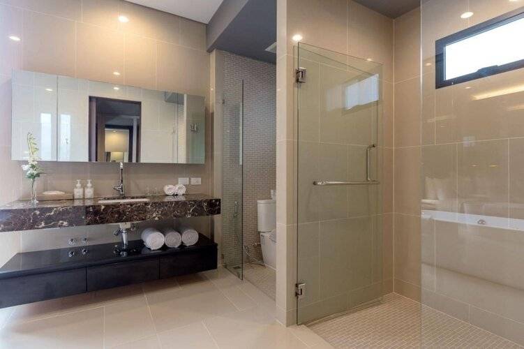 X10 Suites Hotel