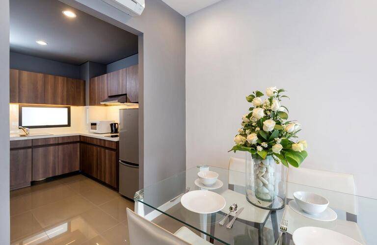 X10 Suites Hotel