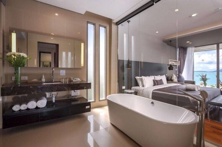 X10 Suites Hotel