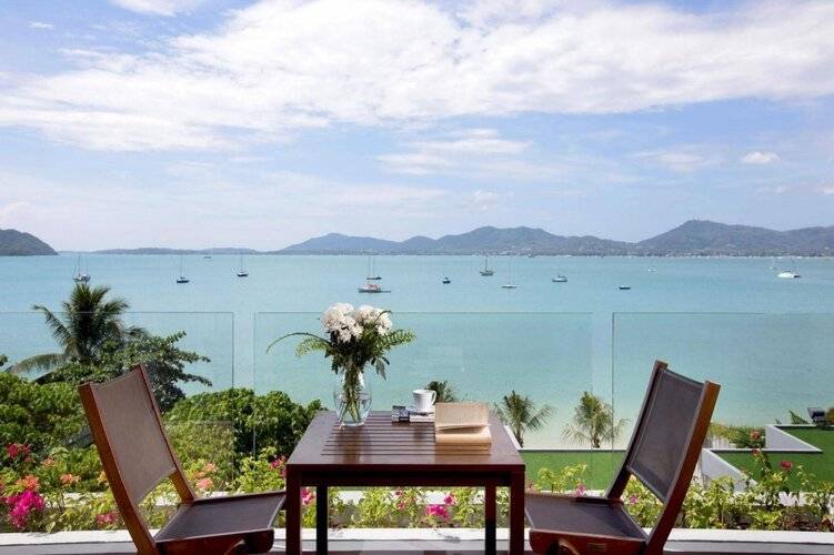X10 Suites Hotel