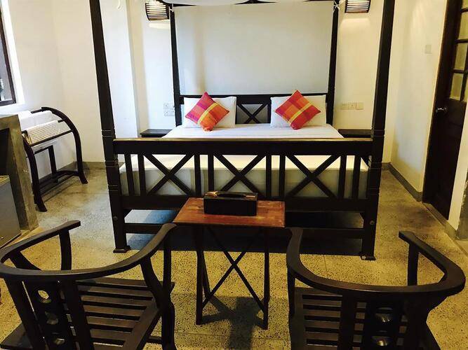Lagoon Boutique Hotel