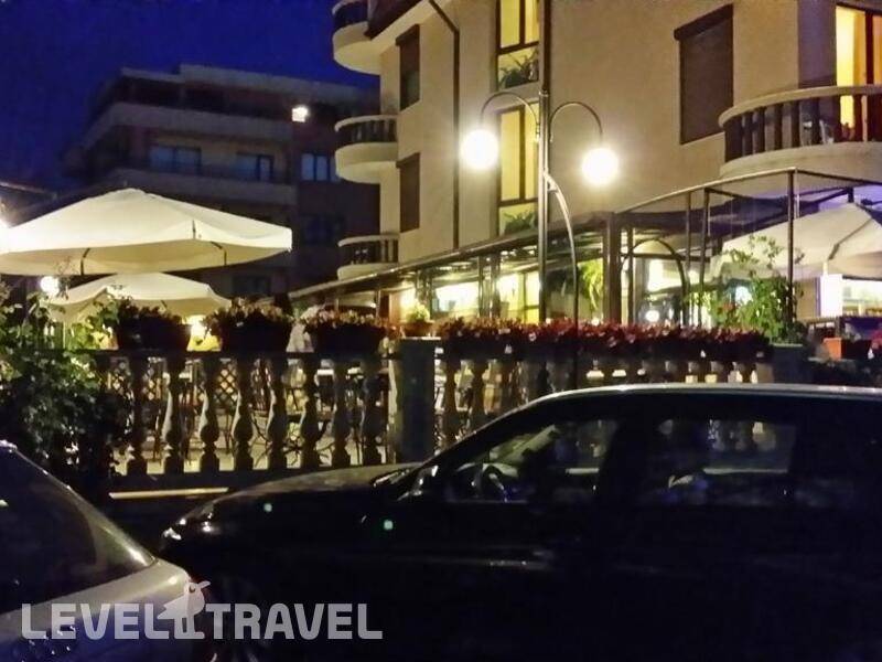 Фотография Continental Hotel