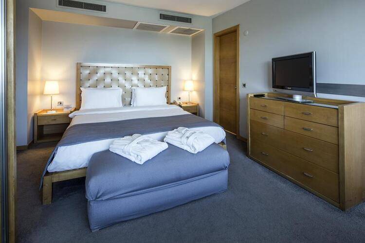 Taxim Suites Hotel