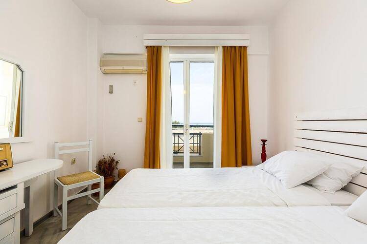 Castello Bianco Aparthotel