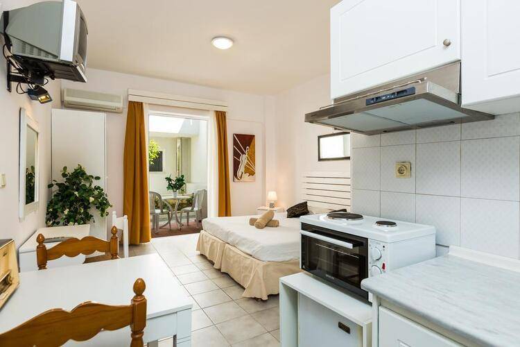 Castello Bianco Aparthotel