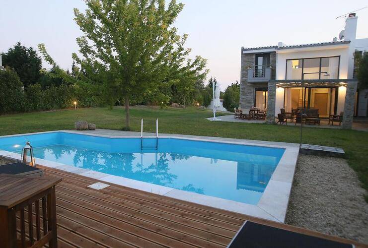 Sunny Sani Luxury Villas