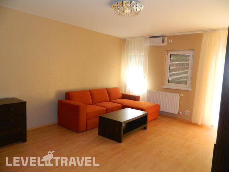 Фотография 1000 Home Apartments