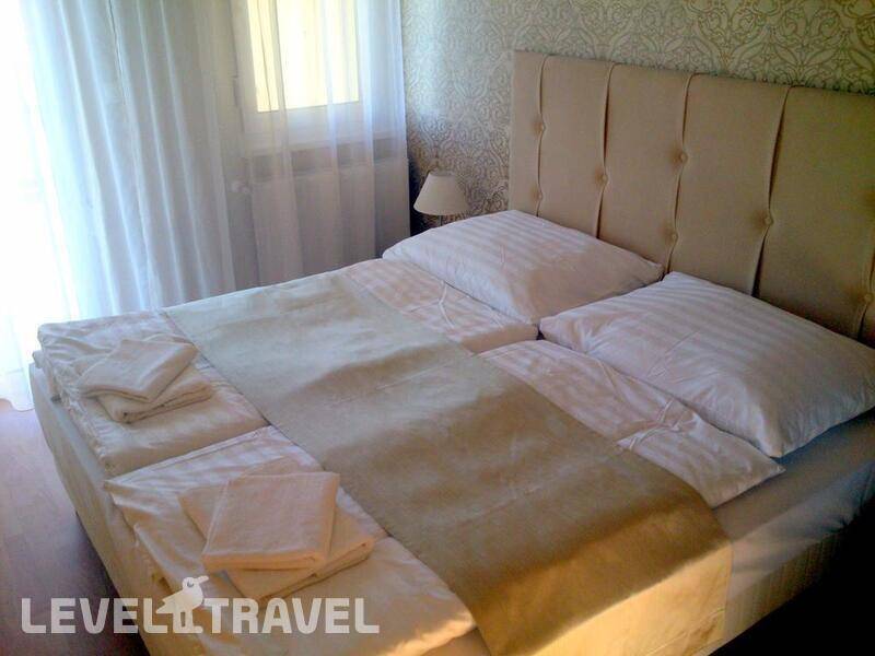 Фотография 1000 Home Apartments