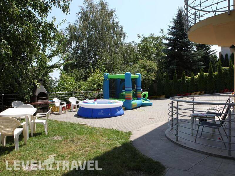 Фотография 1000 Home Apartments