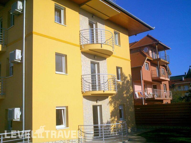 Фотография 1000 Home Apartments