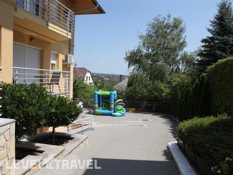 Фотография 1000 Home Apartments