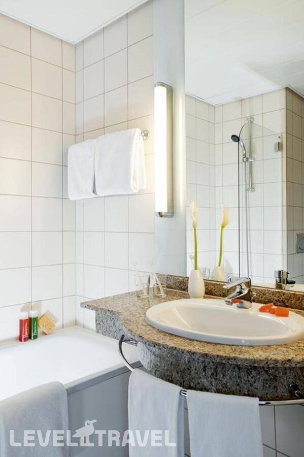 фотографии отеля NH Budapest City в Венгрия(Будапешт) - фото №2