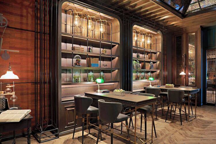 Marriott Marquis Queen's Park