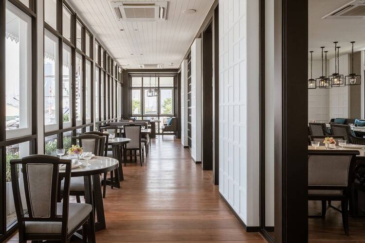 Marriott Marquis Queen's Park