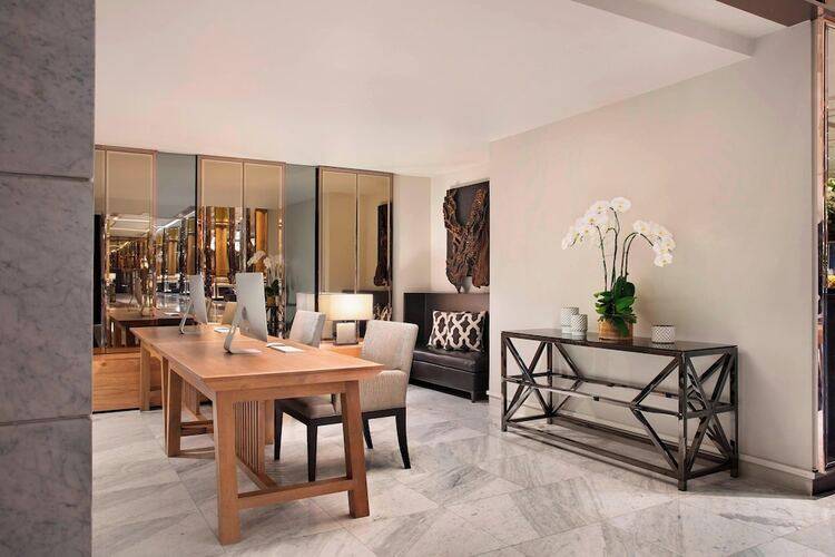 Marriott Marquis Queen's Park