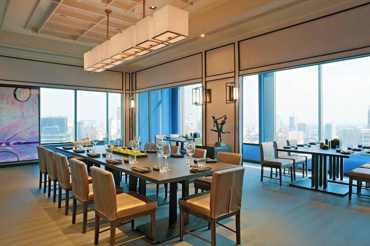 Marriott Marquis Queen's Park