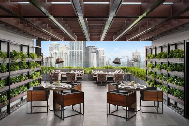 Marriott Marquis Queen's Park