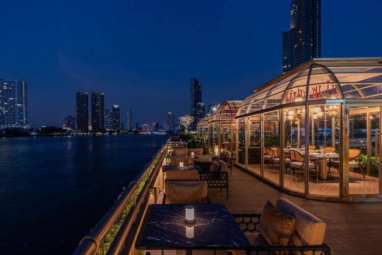 Marriott Marquis Queen's Park