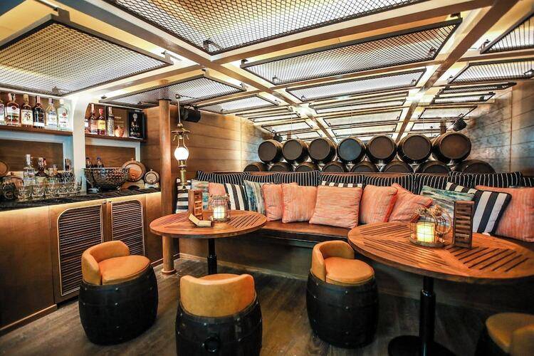 Marriott Marquis Queen's Park