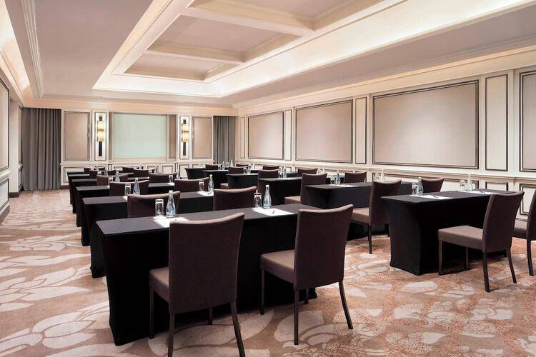 Marriott Marquis Queen's Park