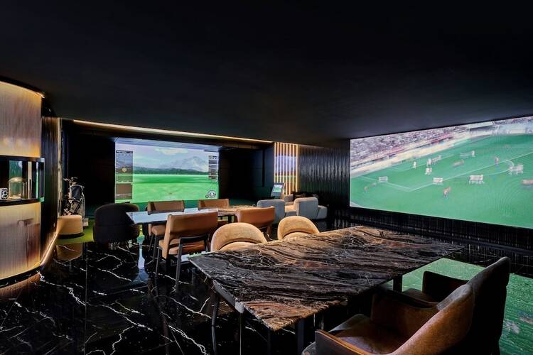 Marriott Marquis Queen's Park