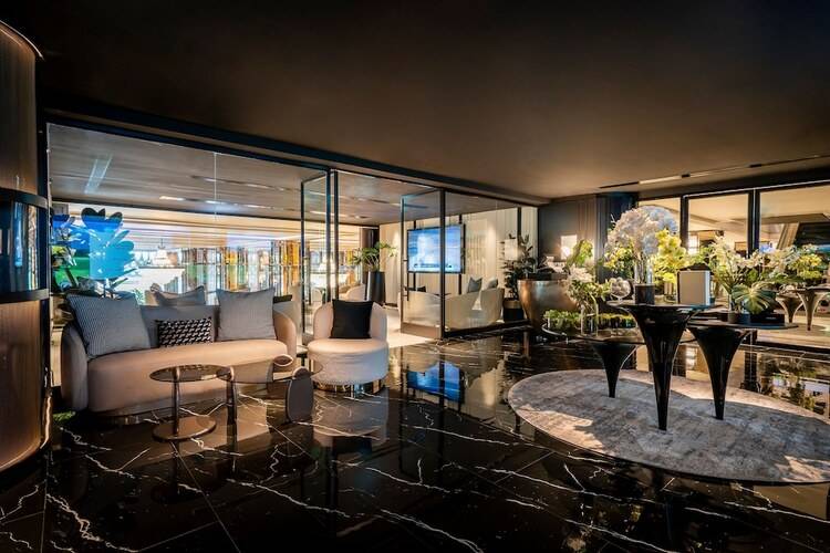 Marriott Marquis Queen's Park