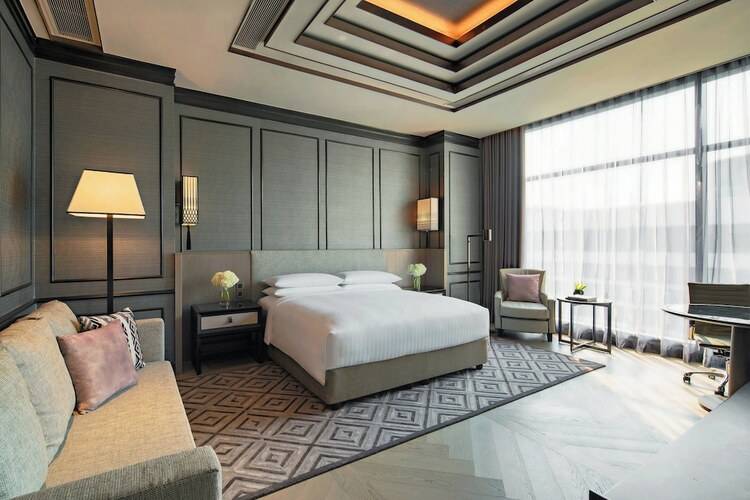 Marriott Marquis Queen's Park