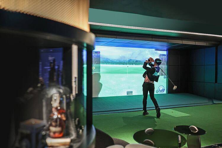 Marriott Marquis Queen's Park