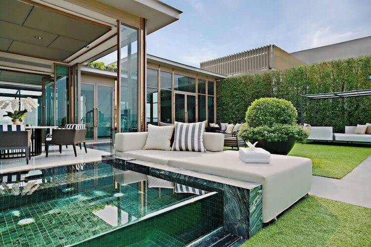 Marriott Marquis Queen's Park