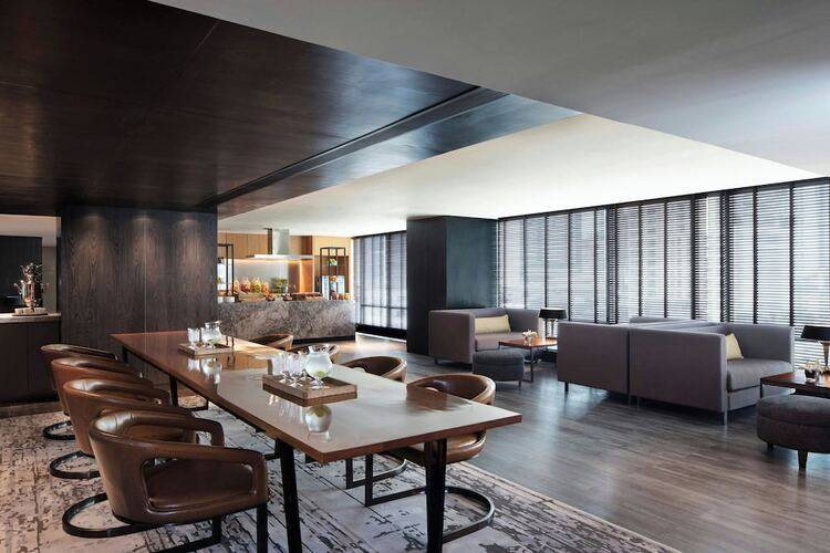 Marriott Marquis Queen's Park