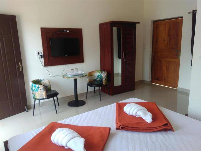 Ashoka King Hotel