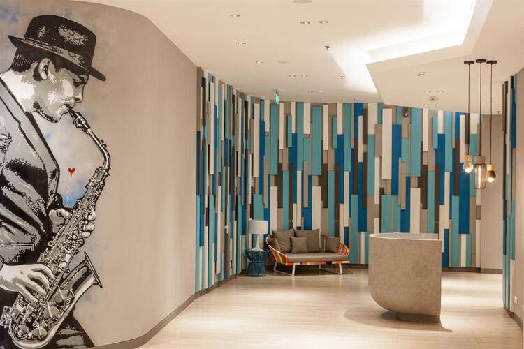 Sol House Bali Legian