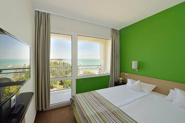 Marina Hotel
