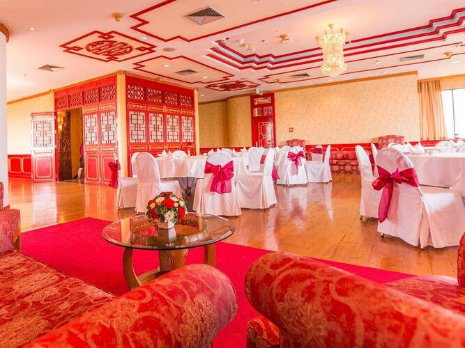 Montien Riverside Hotel