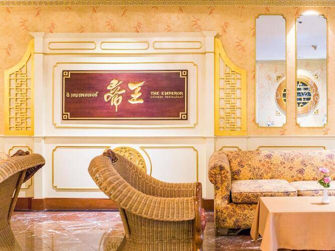 Montien Riverside Hotel