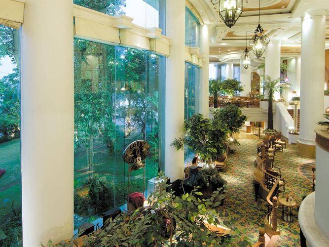 Montien Riverside Hotel