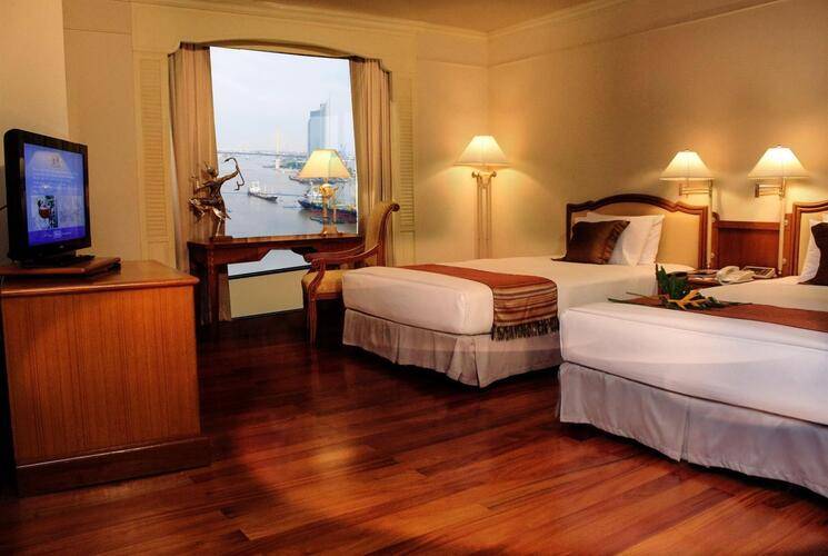 Montien Riverside Hotel