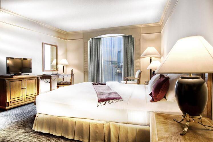 Montien Riverside Hotel