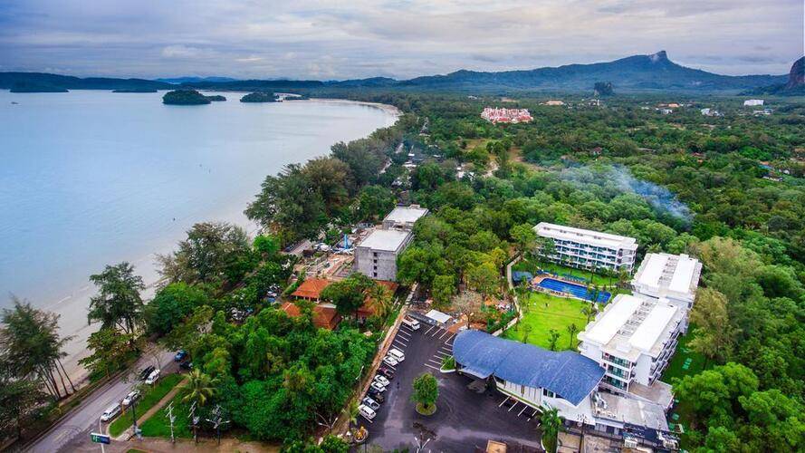 Holiday Style Ao Nang Beach Resort (Ex.Holiday Inn Express Krabi Ao Nang Beach)