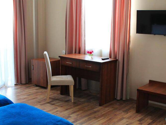 Rogaluxe Hotel