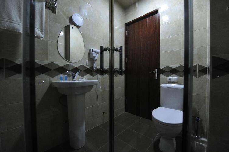 Rogaluxe Hotel