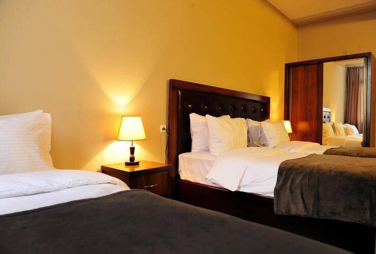 Rogaluxe Hotel