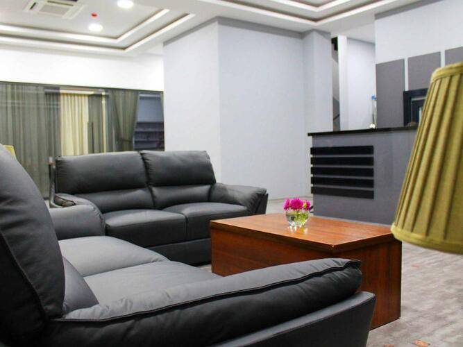 Rogaluxe Hotel
