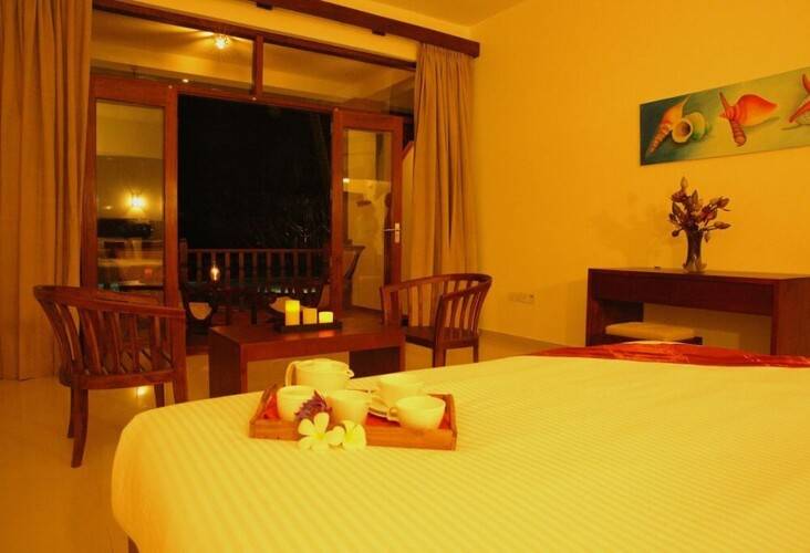 Whispering Palms Hotel