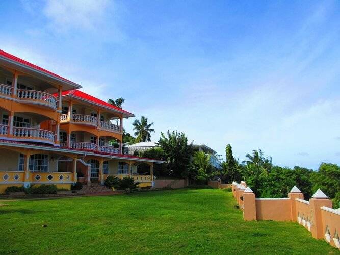 Au Fond De Mer View Self Catering Apartment