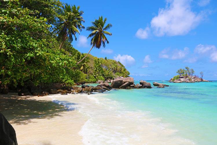 Au Fond De Mer View Self Catering Apartment