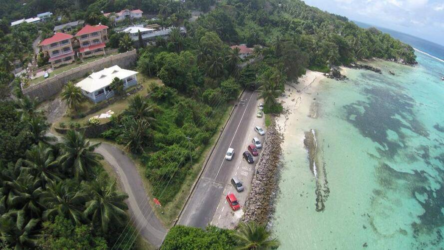 Au Fond De Mer View Self Catering Apartment