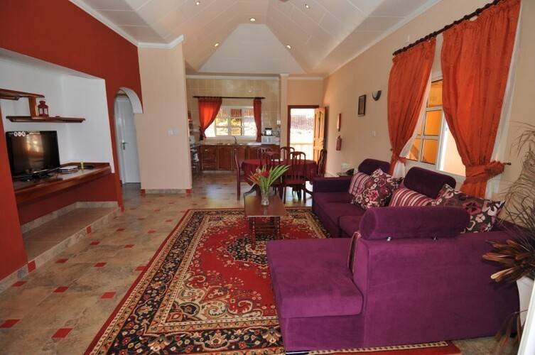 Au Fond De Mer View Self Catering Apartment