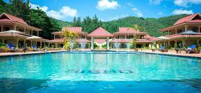 The Oasis Hotel, Restaurant & Spa